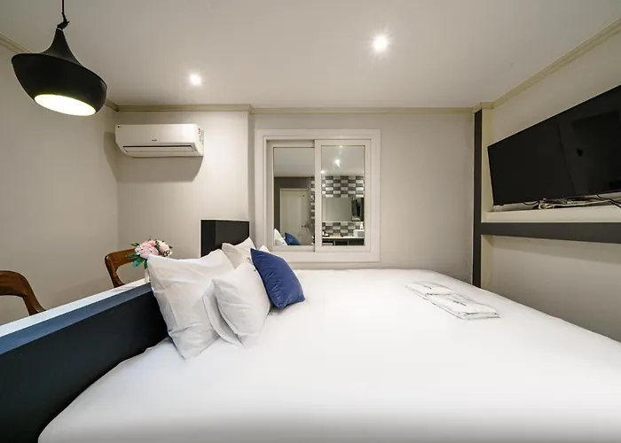 Waba Classic Gwanganri Hotel
