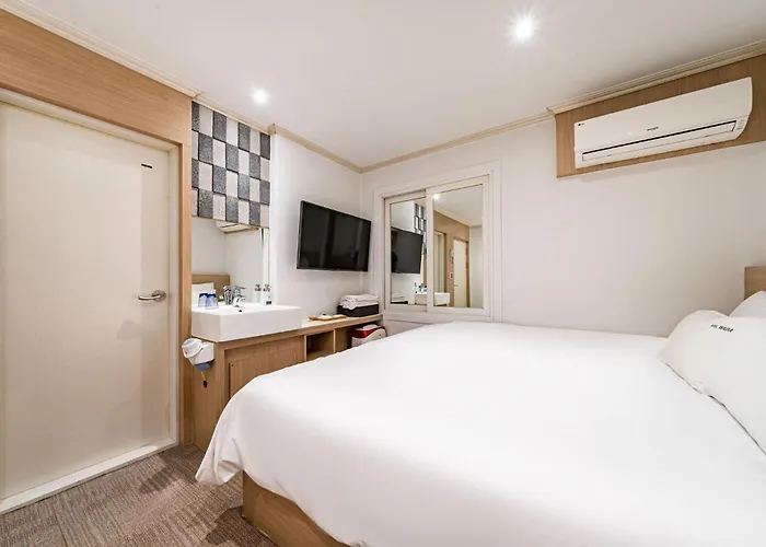 Waba Classic Gwanganri Hotel Busan