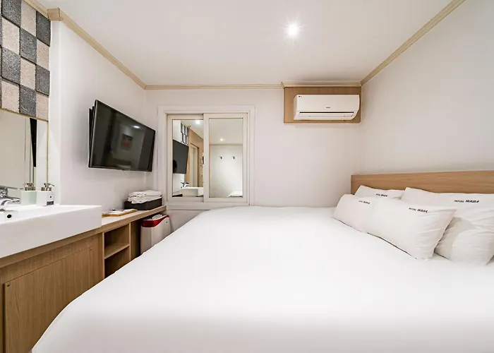 Waba Classic Gwanganri Hotel 2*