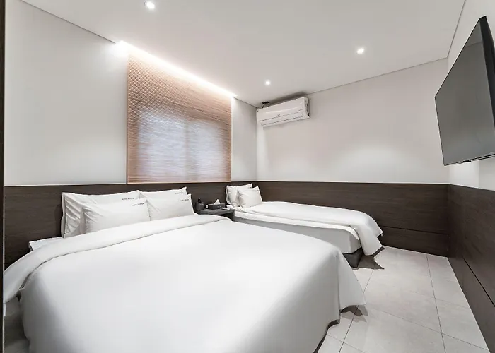 Waba Classic Gwanganri Hotel